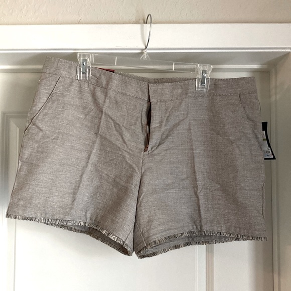 Tommy Hilfiger Pants - Sand colored Tommy Hilfiger shorts